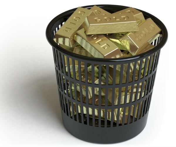 'Nobody Cares About Gold' as Hedge Funds Seek Thrills Elsewhere