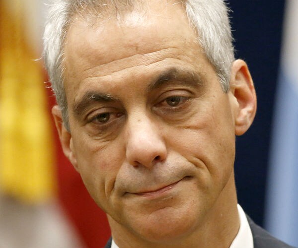 Chicago Mayor Says 'Sorry' for Police Problems as Protests Erupt