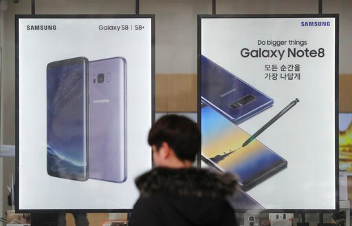 Earnings Surge for Samsung Electronics on Huge Chip Profit