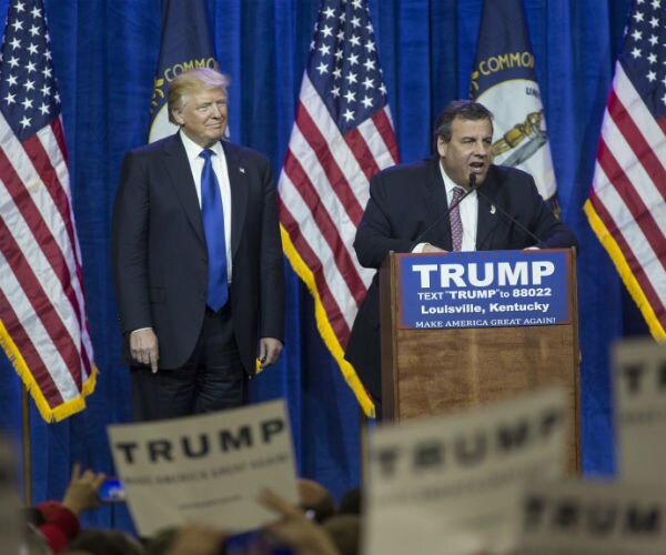 Trump Hires Christie's Ex-Campaign Manager