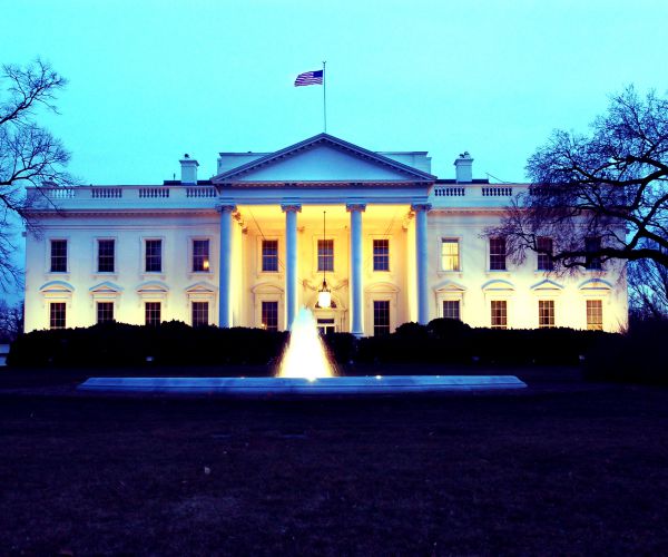 Porter Allegations Reignite Discussion of Domestic Violence Red Flags