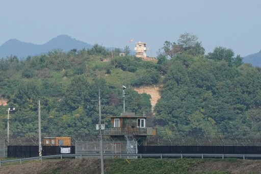 Seoul Says North Korea Prepares to Destroy the Northern sides of Inter-Korean Roads No Longer in Use