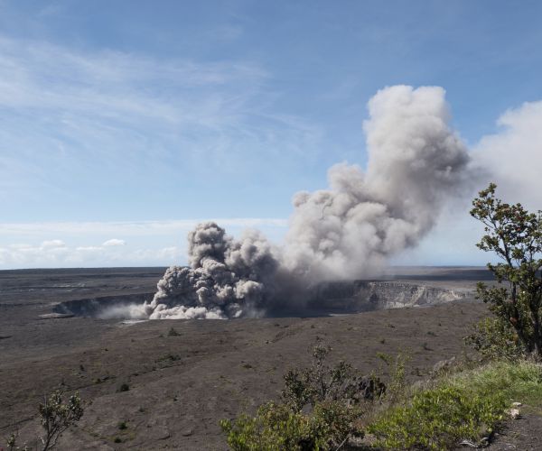 Hawaii Volcano Raises Concerns of Eruptions along West Coast