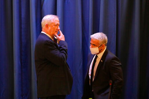 Israeli FM Lapid Heads to Bahrain for First Official Visit