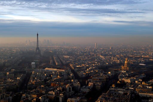 Paris Still Struggling with Worse Pollution Peak in Decade