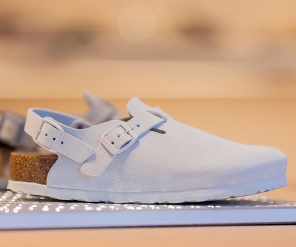 Well-Heeled Shoppers Shrug Off Price Hikes, for Now