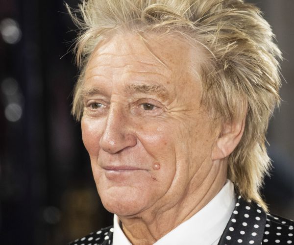 Rod Stewart's Bassist Phil Chen Dead at 75