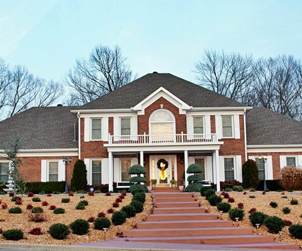 Million-Dollar Home Sales Gaining in US While the 99 Percent Balk