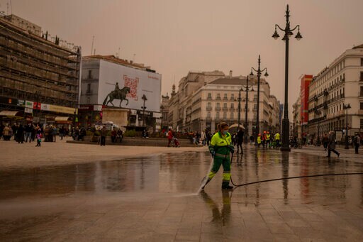 Saharan Dust Storm Covers Spain, Reaches France and Portugal