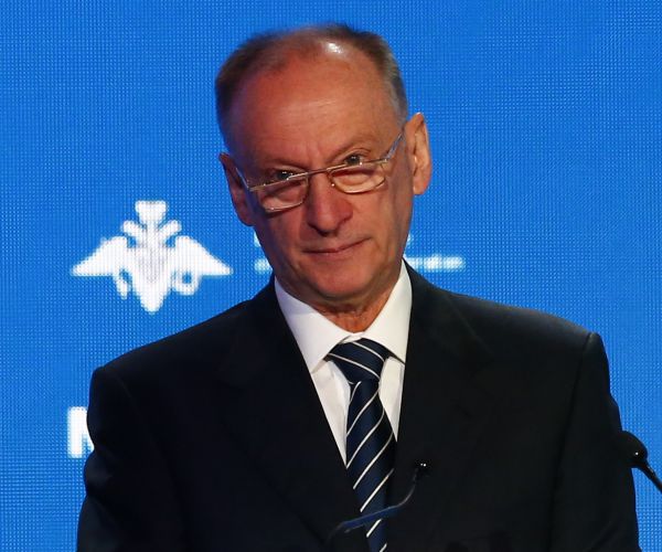 Kremlin, Before Meeting With Trump Adviser, Bemoans US Apathy