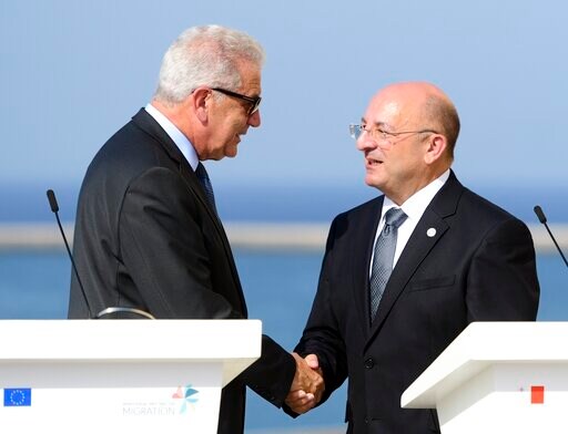 5 EU Nations Reach Temporary Deal on Rescued Migrants