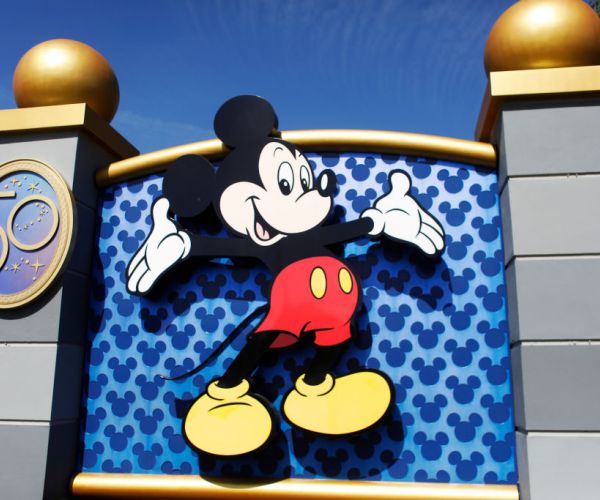 Disney's District Refuses to Discuss New Law in First Meeting