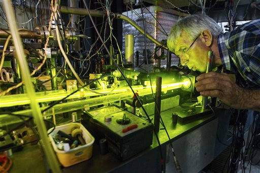 Russian Scientists Squeezed by Sanctions, Kremlin Policies