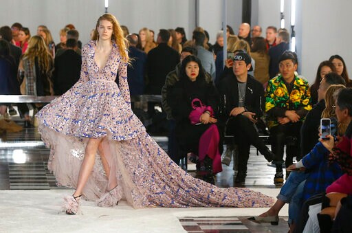 Oprah Winfrey Makes Stella McCartney Scream at Paris Show