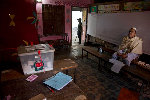 AP PHOTOS: Election Day in 600-year-old Bangladesh City