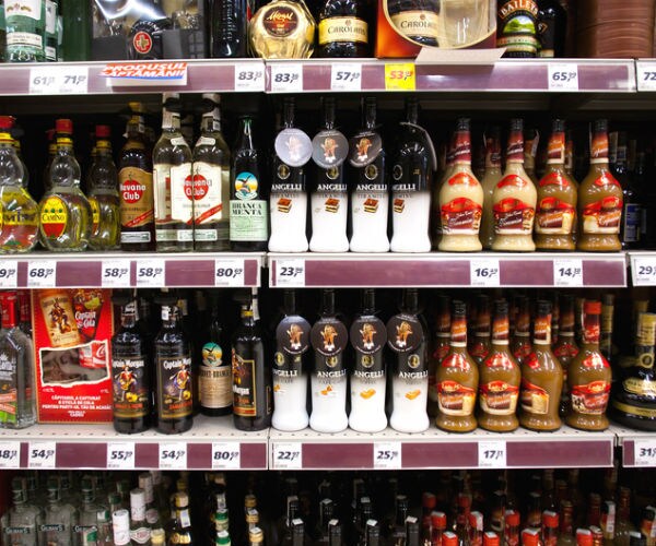 Wal-Mart Takes Texas to Court to Crack Liquor-Sales Market