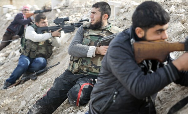 Syria Rebels Offer to Serve as Ground Force for US Airstrikes