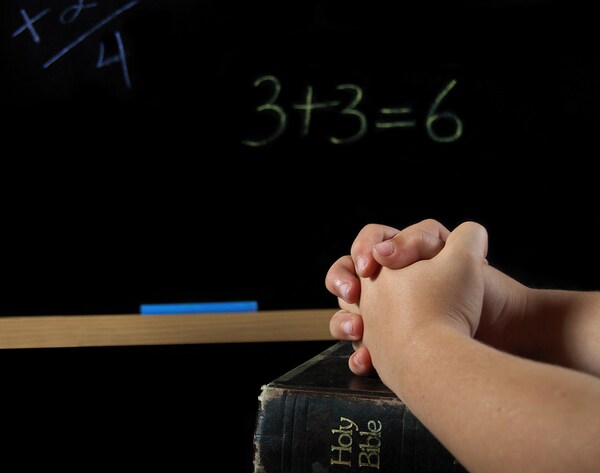 Prayer in School Pros and Cons: Students Weigh in on Each Side of Debate