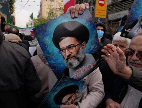 Iran Signals Threat, US Base in Qatar Evacuates Personnel