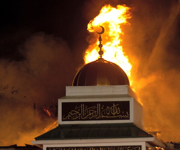 $1 Million Raised for Mosque Burned Down in Texas