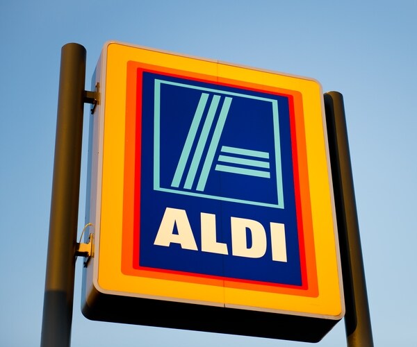 Germany's Aldi Raises Stakes in US Price War With Wal-Mart