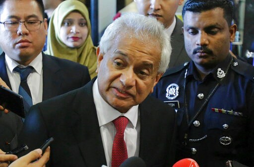 Malaysia's Central Bank Governor Quits amid Land Deal Furor