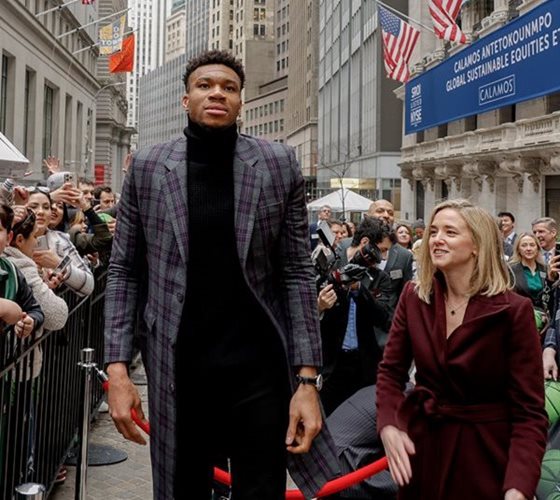 S&P 500 Inches Higher Ahead of Inflation Data