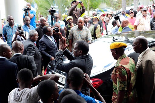 Zimbabwe President Sees Deceased Opposition Leader's Family