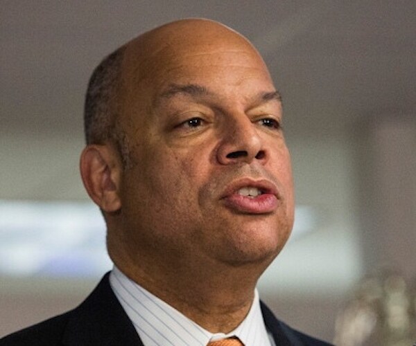 Feds: We've Fixed Mistakenly Issued Immigrant Work Permits