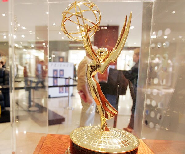 Michael Che, Colin Jost to Host Primetime Emmys