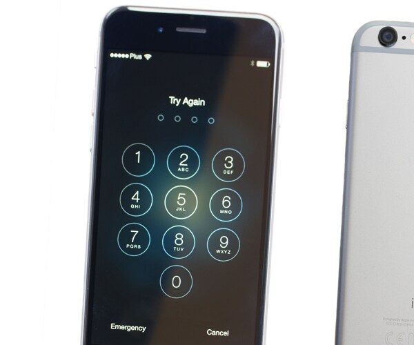 TSA Domestic Passenger Phone Searches Targeted by Suit