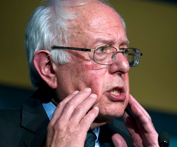 Bernie Sanders Promises to Use Executive Order to Legalize Marijuana
