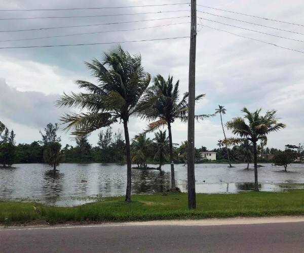 Volunteer Heroes Brighten a Weekend of Darkness