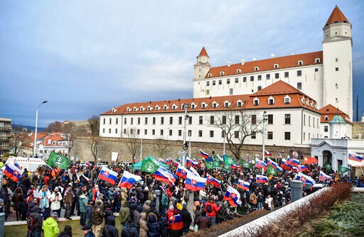 Slovaks Protest Defense Treaty with US as Lawmakers Debate