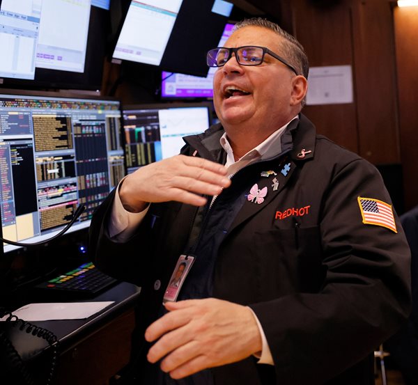 Nasdaq Futures Jump on Tech Earnings Cheer