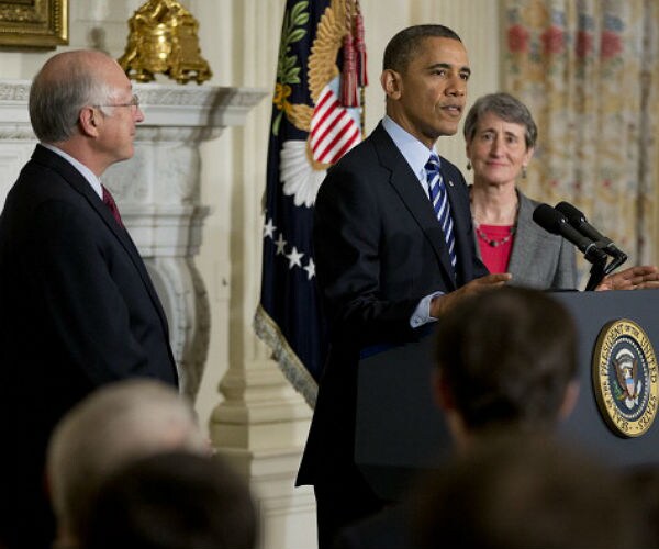 Report: Obama Officials Spent Nearly $1M on Private Flights 