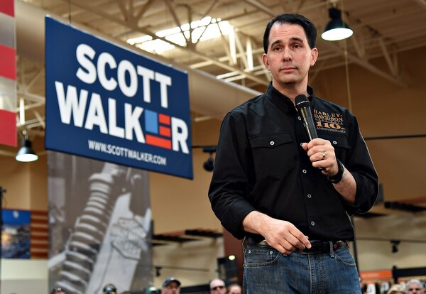Scott Walker Backtracks on Boy Scout Comments