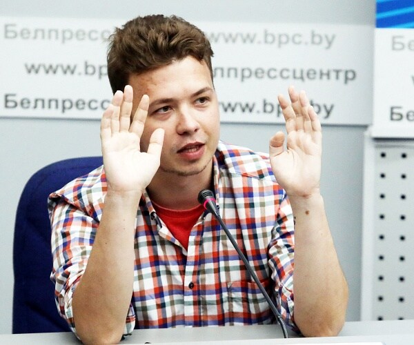 Lithuanian Leader: More Than Freeing Belarus Journalist for Biden to Raise With Putin