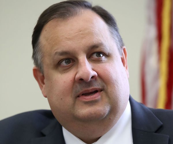 Former US Ethics Official Files Complaint Against Kellyanne Conway