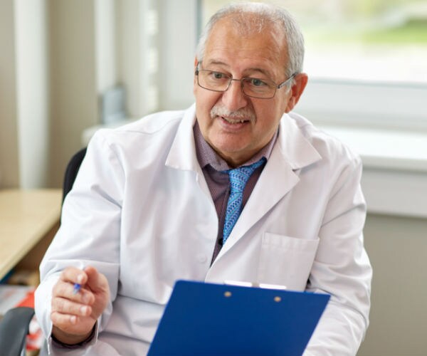 Studies: Staying With One Doctor Can Prolong Your Life