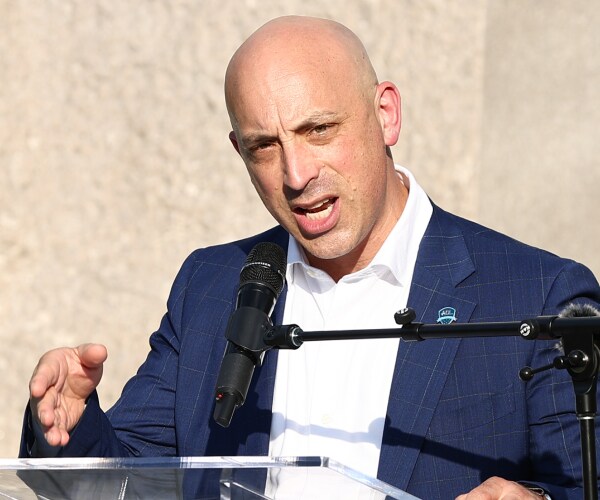 Only Strong Leaders Will Preserve Future Jewish Generations