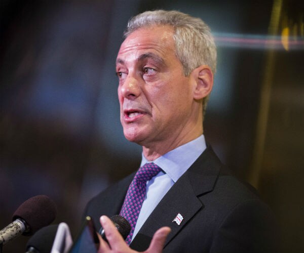 Fmr. Chicago Cop: Trump 'Doesn't Have the Right' to Criticize Mayor Emanuel 