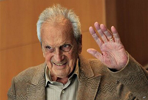 Ottavio Missoni Dies: Italian Designer Made No-Bra Look Famous