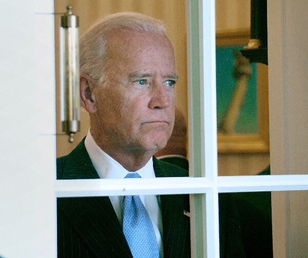 Lawmakers Pressure Biden to Help With Transfer of European Aircraft to Ukraine