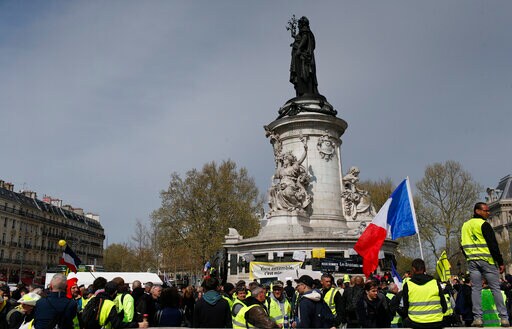 French Yellow Vest Protesters Hit Streets for 21st Weekend