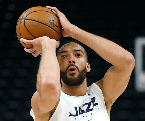 Rudy Gobert lines up a free throw