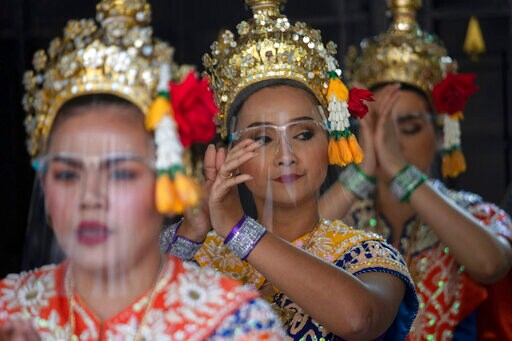 Thai Leader Threatens Punishment for False Vaccine News