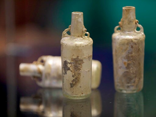 Dead Gorgeous: Ancient Sarcophagus Held Mirror, Cosmetics