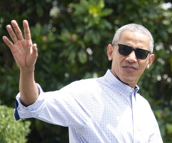 Obama Interrupting Vacation to Campaign for Clinton
