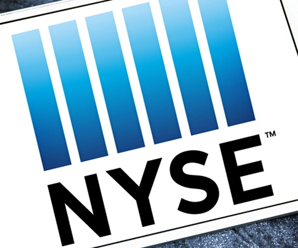 US Approves NYSE Listing Plan to Cut Out Wall Street Middlemen